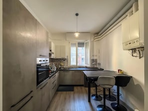 Apartment, Balcony | Private kitchen - Vivi Ferrara (Ferrara)