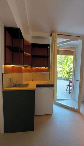 Papaya Suite for 3 guests, located in the nature park, Free parking