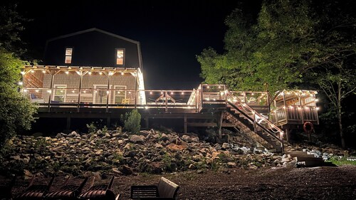 Waterfront Retreat, 450ft Private Beach