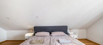 Apartment „Helles Große Wohnung“ mit WLAN
