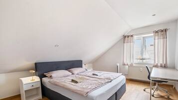 2 Schlafzimmer, Bügeleisen/Bügelbrett, WLAN, Bettwäsche