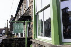 Unclassified image, 3 of 17, button - Luxury Dog-Friendly Double Room | Olive House, Ambleside (Ambleside)