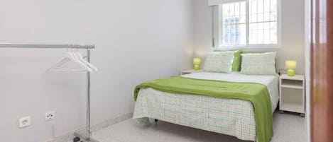 2 Schlafzimmer, Bügeleisen/Bügelbrett, WLAN, Bettwäsche