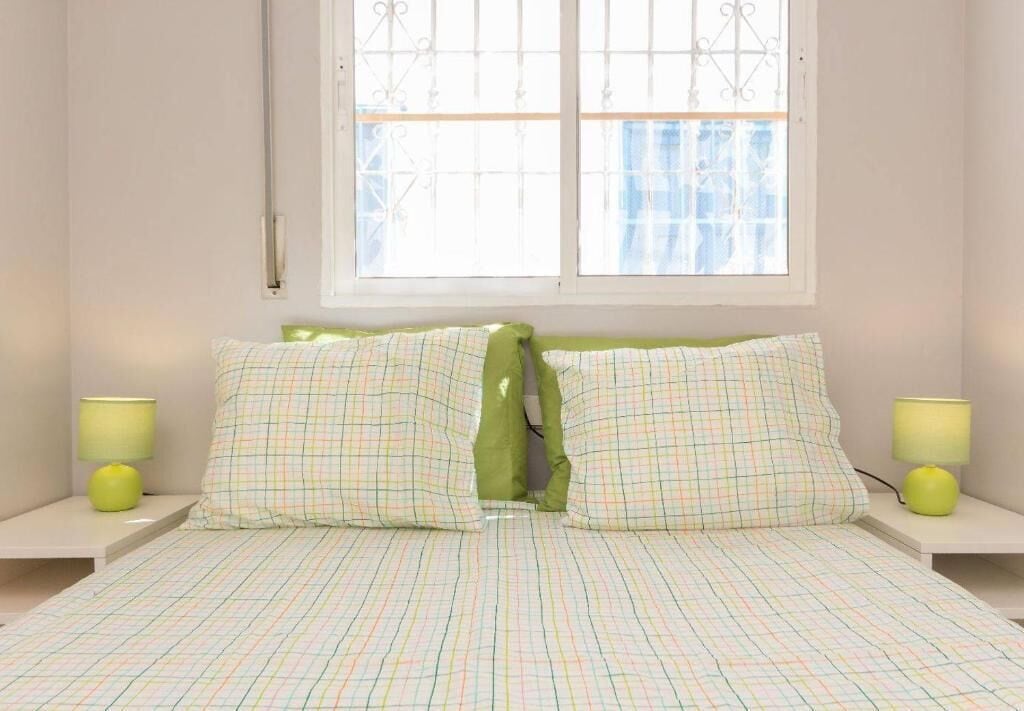 2 dormitorios, tabla de planchar con plancha, wifi y ropa de cama