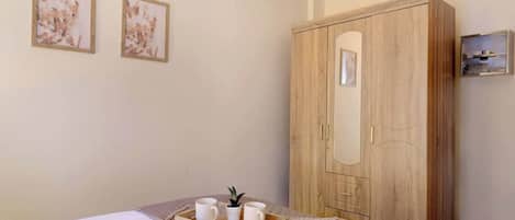 1 bedroom, iron/ironing board, WiFi, bed sheets