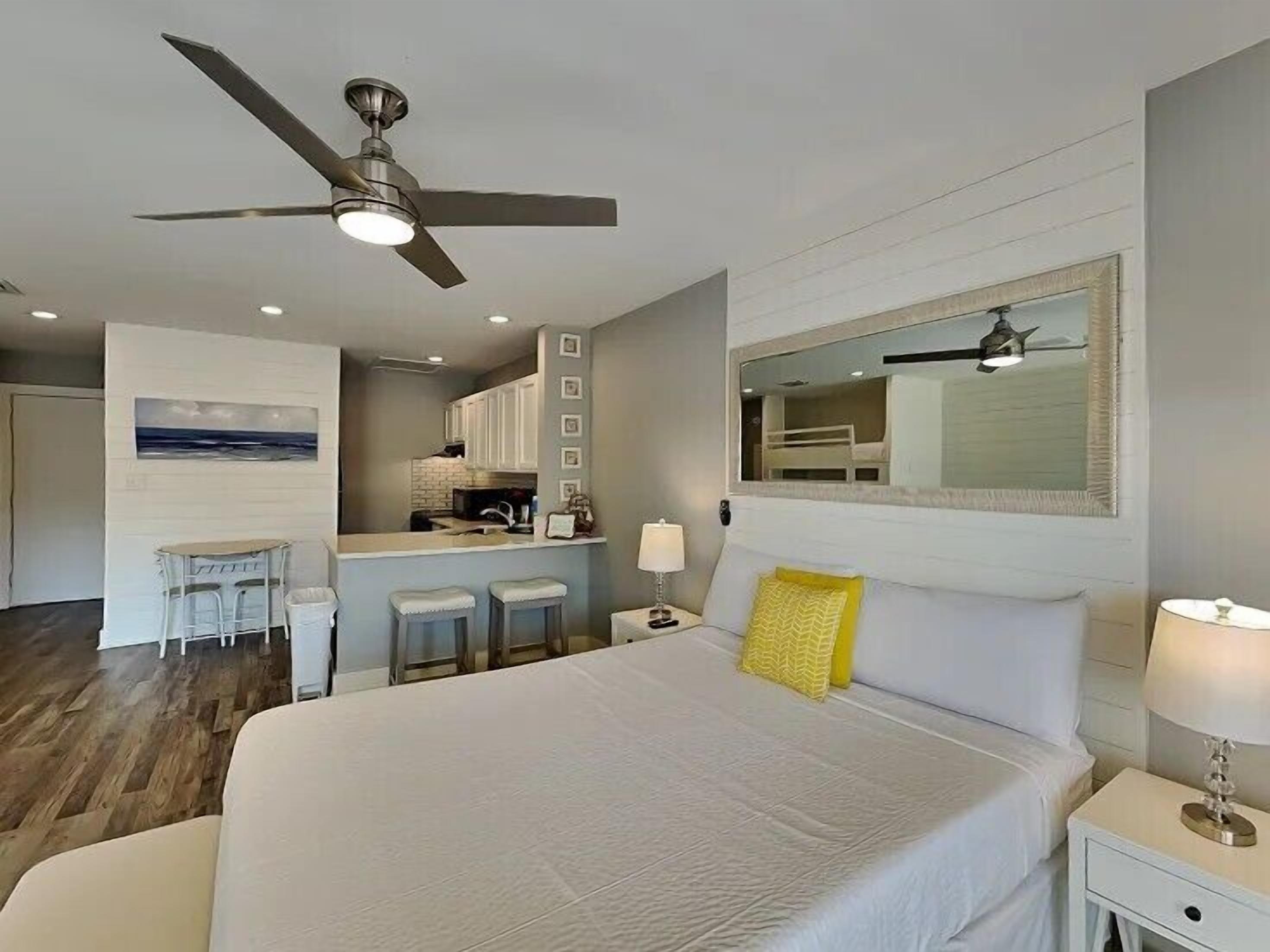 Sandpiper Cove 8242~steps To The Beach- 5 Pools + 3 Hot Tubs~ Golf Course - Destin, FL