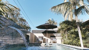 Pool - Grand Luxe Villa B - 19B Gordon St (Byron Bay)