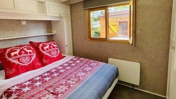 3 Schlafzimmer, Reisekinderbett, WLAN