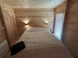 Room - Holiday Home 'Aurélie' with Wi-Fi (Lavalade)