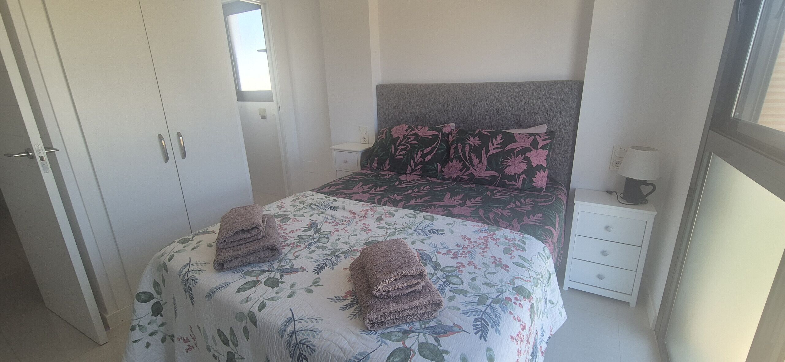 2 bedrooms, bed sheets