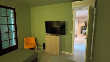 2 habitaciones, wifi gratis y ropa de cama