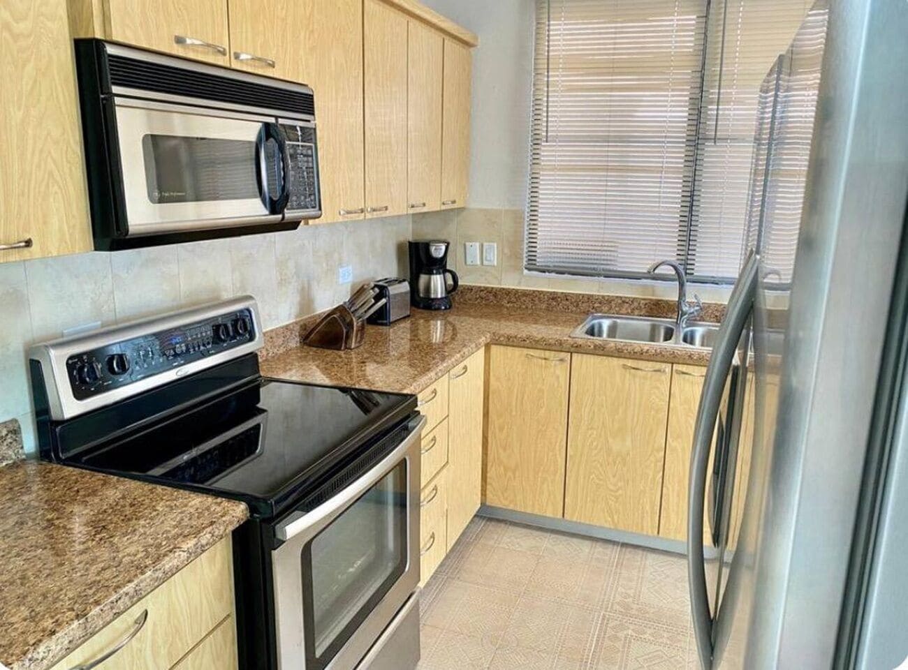 Vila luxo, piscina particular | Cozinha privada | Cafeteira/chaleira