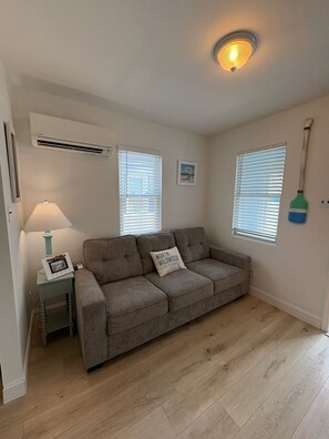 Living area - Sun Soaked Backyard Beach Bungalow (North Wildwood)