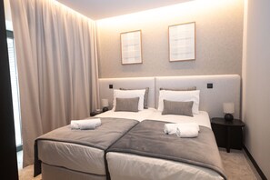 3 bedrooms, in-room safe, iron/ironing board, free WiFi - House with Rooftop & Jacuzzi in Albufeira (Albufeira)