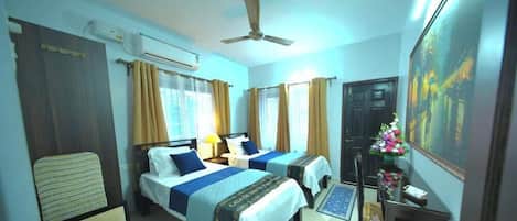 Hypo-allergenic bedding available, desk, laptop workspace, WiFi (free)