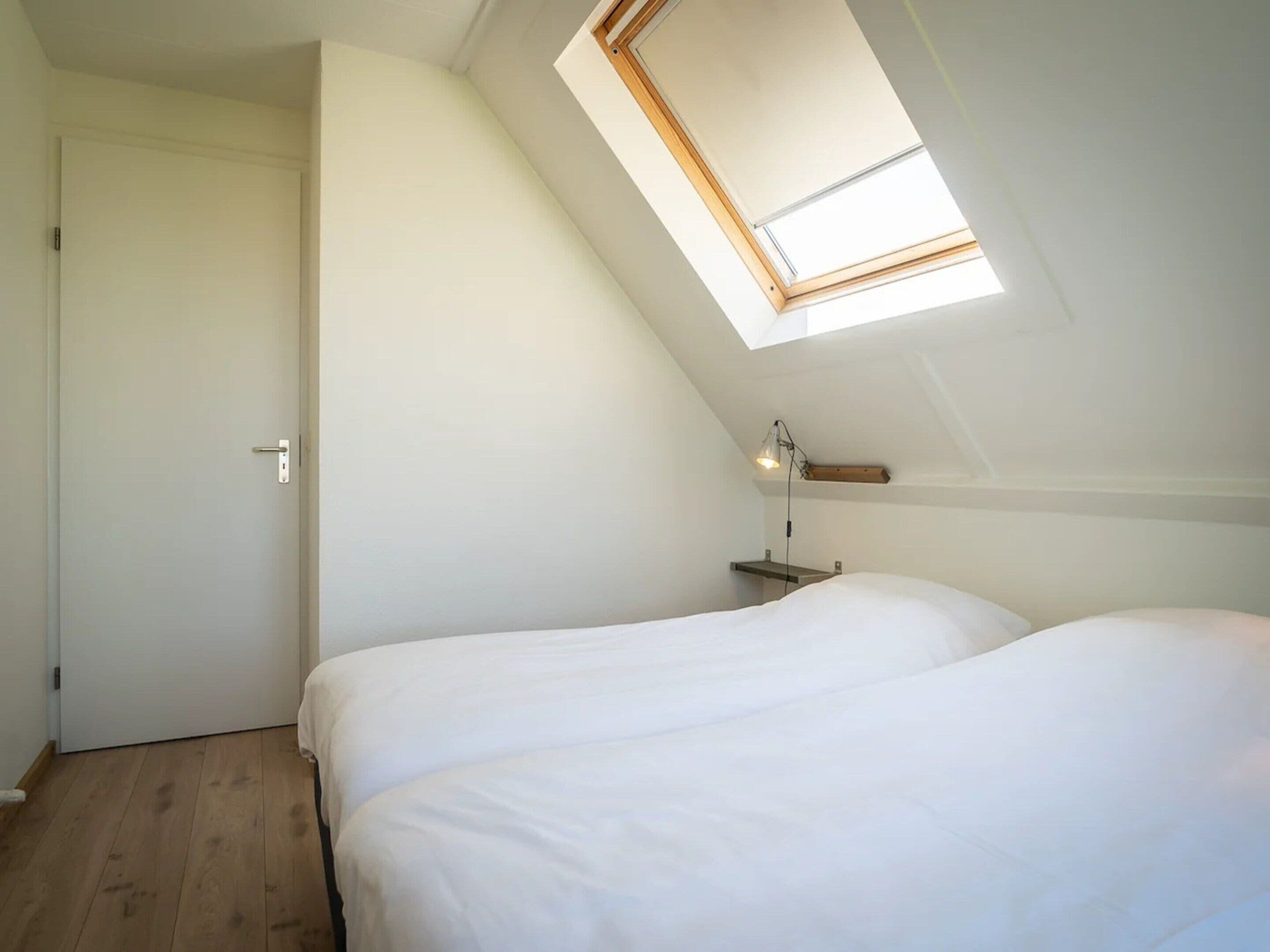 3 bedrooms, iron/ironing board, individually furnished, bed sheets