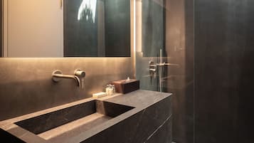 Penthouse, 2 Bedrooms, Balcony, City View | Bathroom | Shower, free toiletries, hair dryer, slippers
