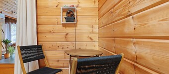 Guest Room Near Vichy – Sauna Room with Shared Pool, Wi-Fi, and Air Conditioning