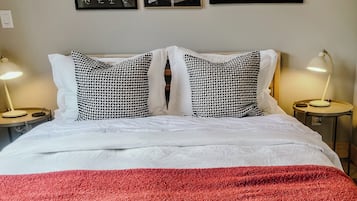 1 bedroom, travel crib, WiFi (free), bed sheets