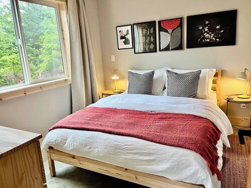 Peaceful cabin on 160 acres in Shirley, Timber Eagle Escape the Perfect Getaway