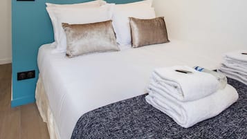 Apartment | 1 bedroom, bed sheets