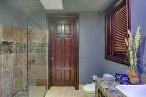 Villa Confort, vue jardin | Salle de bain