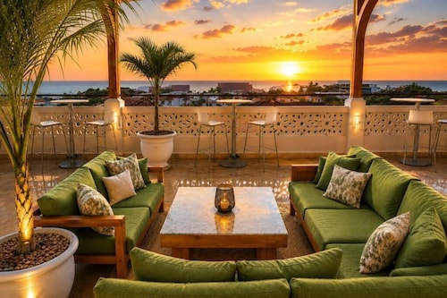 Maji Pearl Hotel & Spa