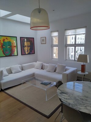 Living area - Bright Notting Hill Flat, near Portobello (London)