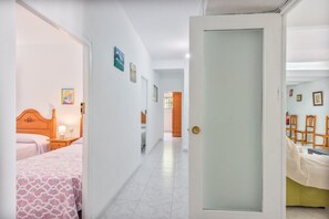6 Schlafzimmer, WLAN, Bettwäsche