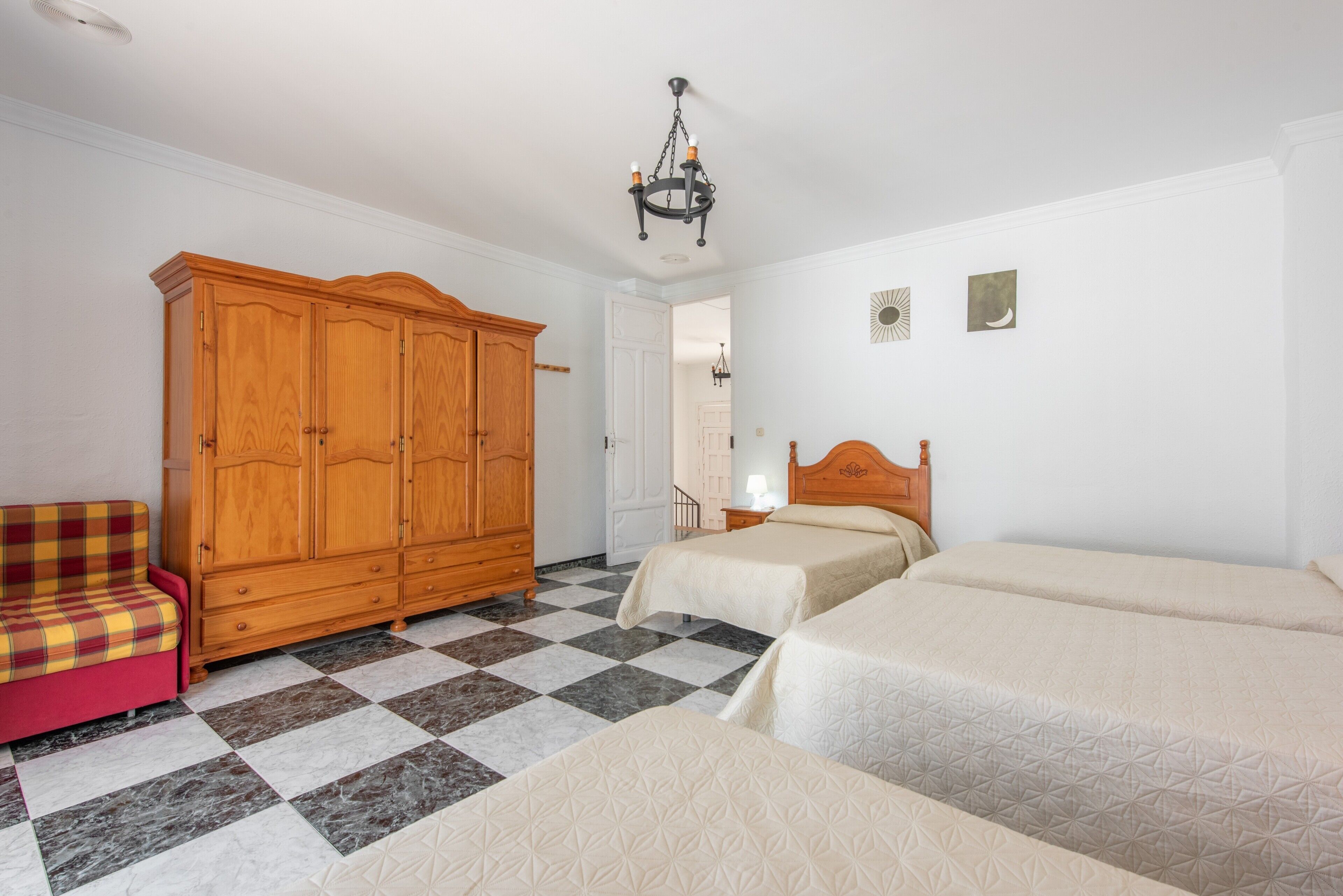 6 Schlafzimmer, WLAN, Bettwäsche