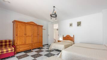 6 Schlafzimmer, WLAN, Bettwäsche
