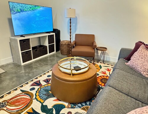 Cozy Cabin Near Arlie Moore Boat Ramp, Pet Friendly
