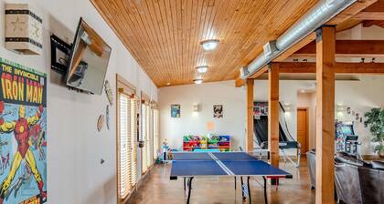 Cabin - Vacation Cottage Sleeps 4-6