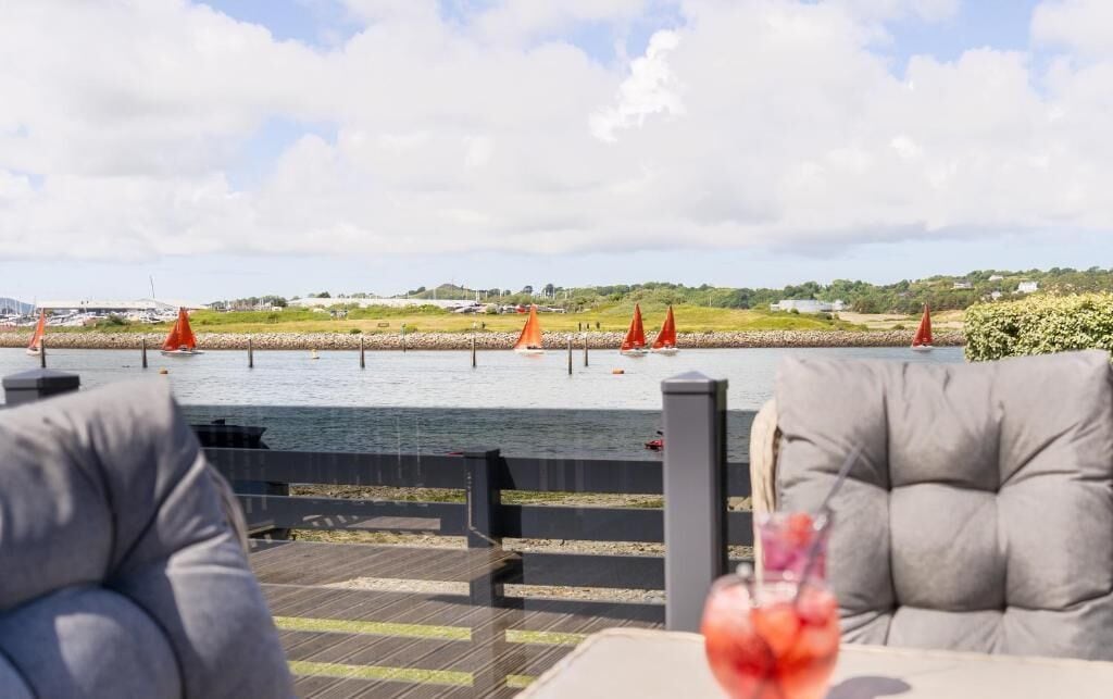 Harbour View Lodge - Pet friendly | Terrace/patio