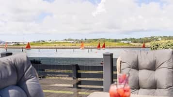 Harbour View Lodge - Pet friendly | Terrace/patio