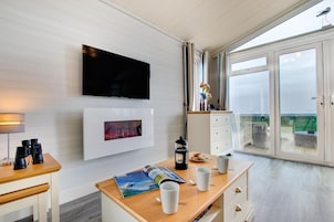 Smart TV, chimenea
