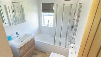 Harbour View Lodge - Pet friendly | Baño | Toallas