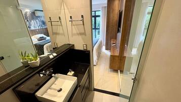 Comfort Studio | Bathroom