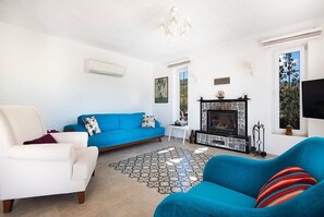 Living area - Tüm otel olanakları sunan möbleli Villa, Kayaköy, Türkiye (fethiye)