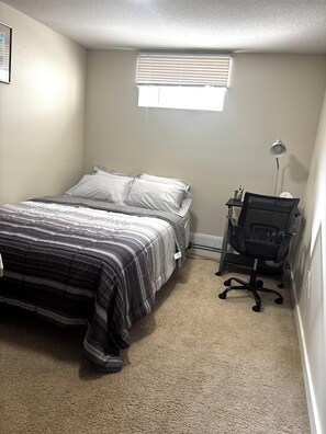 Room - Urban Prairie Suite | Modern. Private. Peaceful.| 10 Minutes to downtown, USask. (Saskatoon)