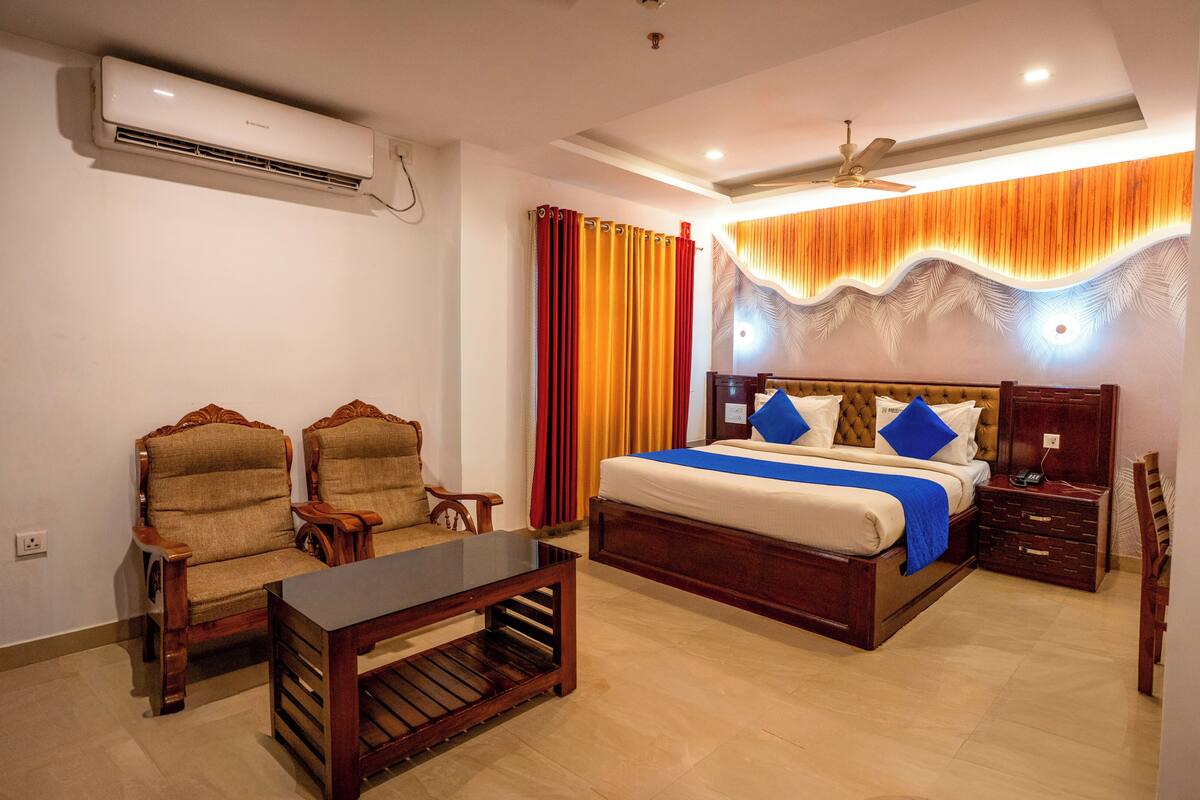 Deluxe Room | Desk, laptop workspace, WiFi (free)