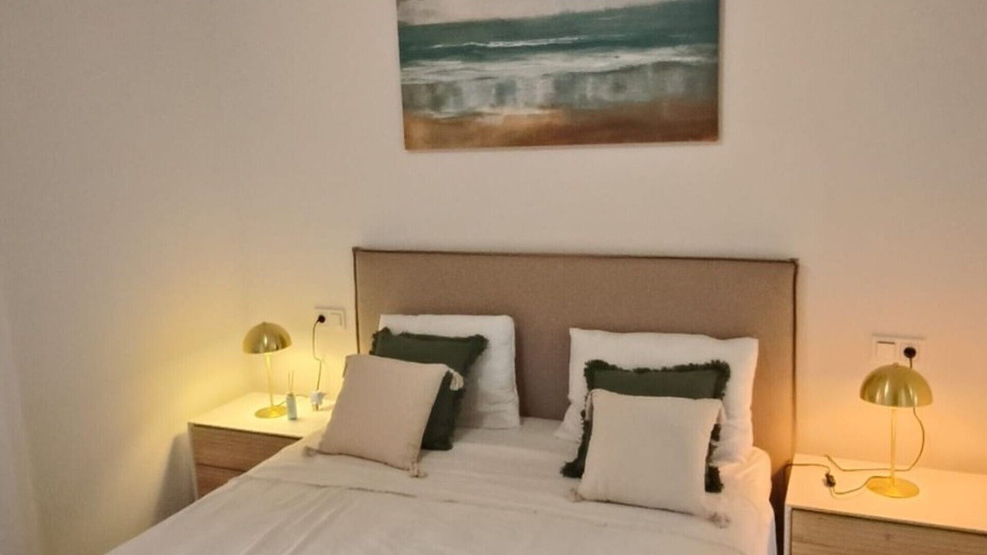 2 dormitorios, tabla de planchar con plancha, wifi y ropa de cama