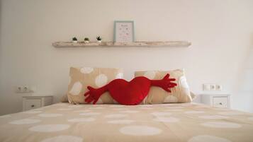 1 habitación, tabla de planchar con plancha, internet y ropa de cama
