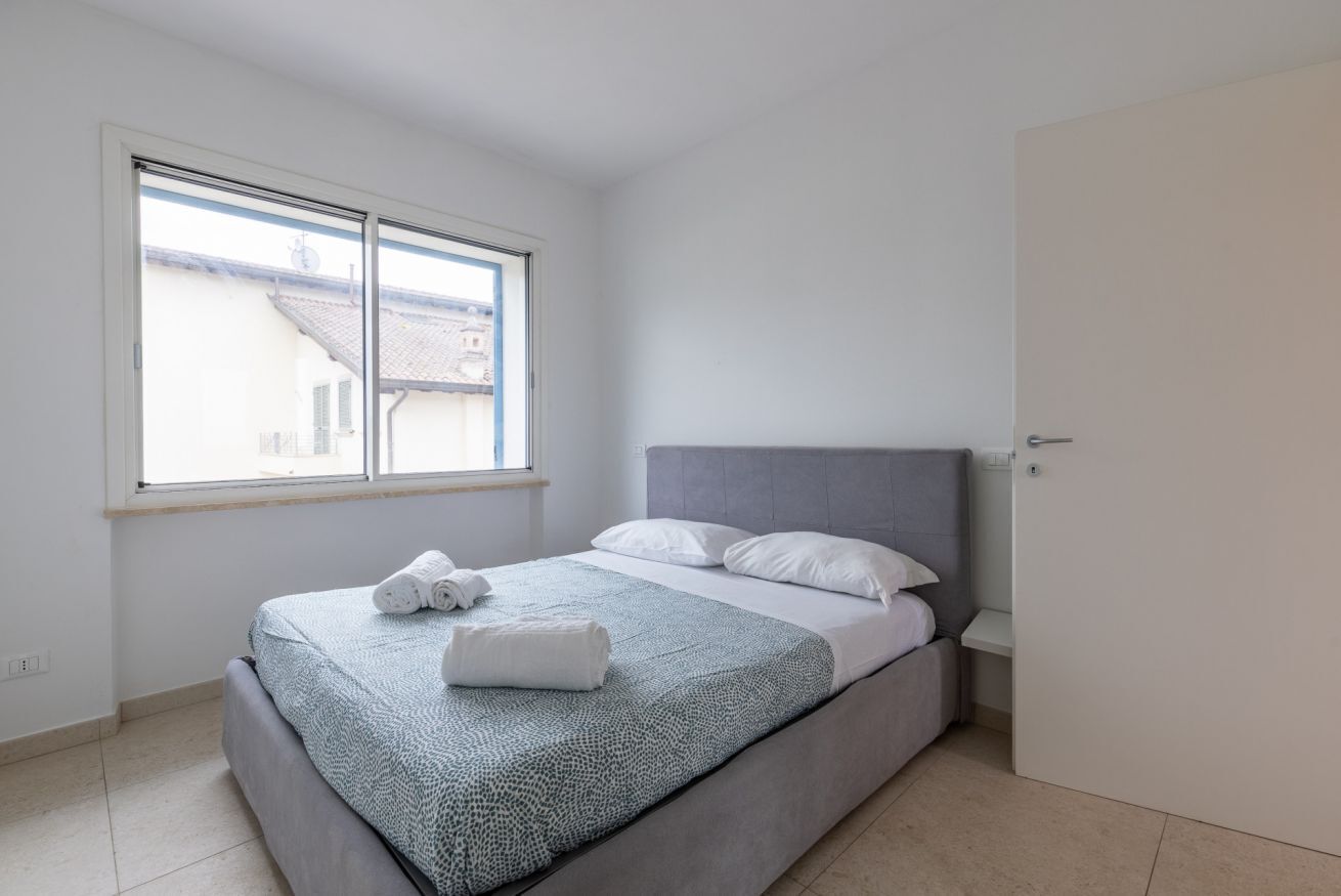 4 chambres, fer et planche à repasser