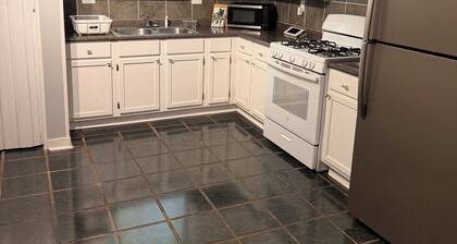 The Jackpot House: Modern 3BR/2BA Near Casino