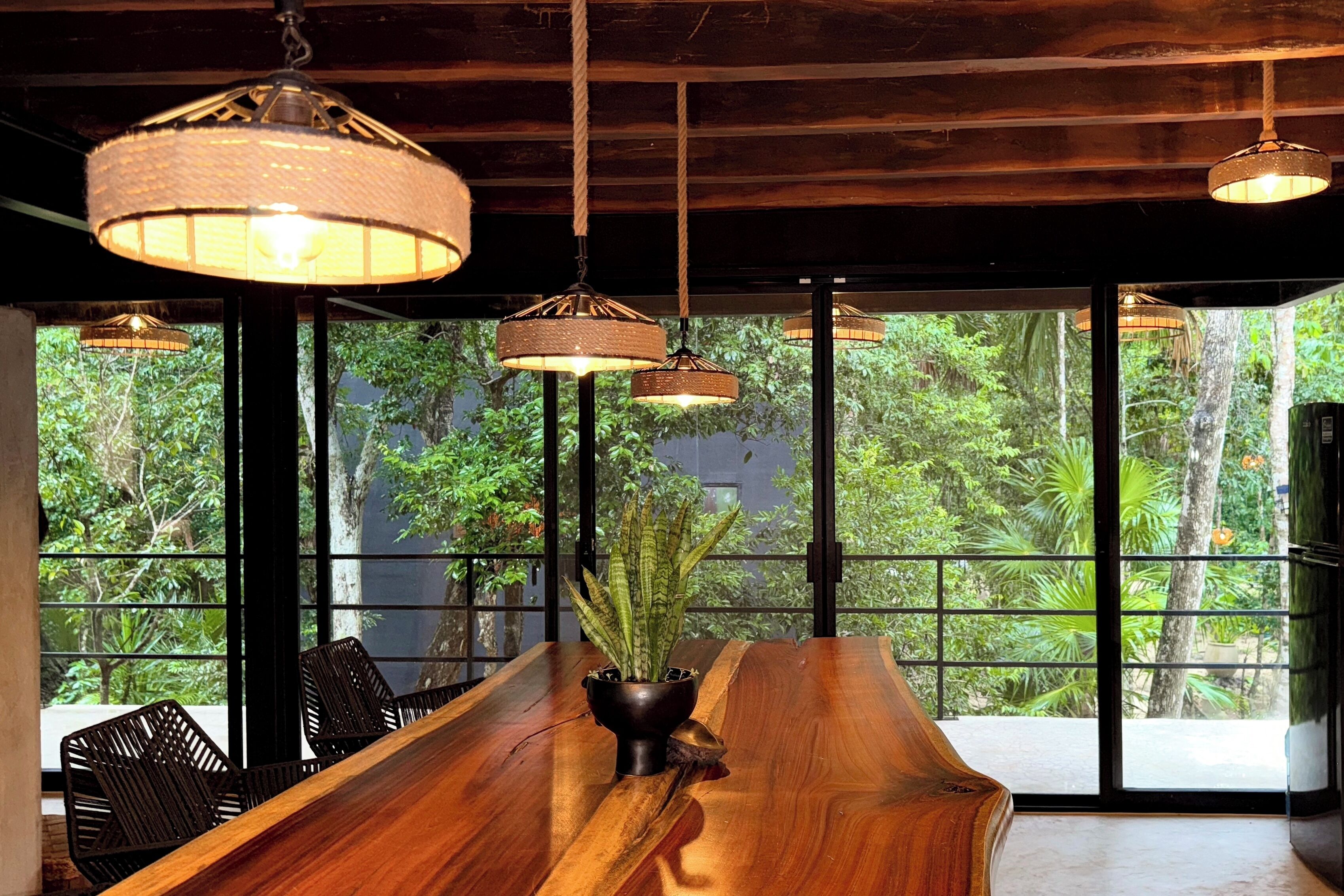 Suite Deluxe, balcó, vistes al jardí | Servei de restauració