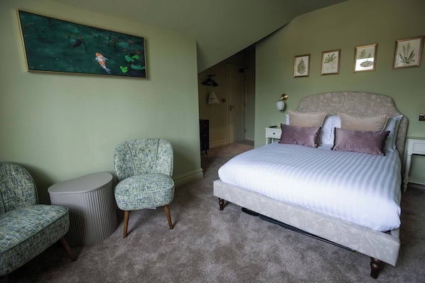 1 bedroom, desk, iron/ironing board, travel crib