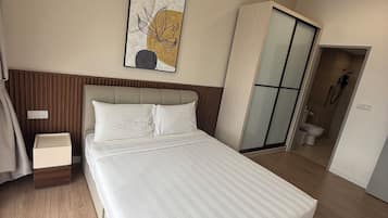 2 室のベッドルーム、アイロン / アイロン台、WiFi、ベッドシーツ
