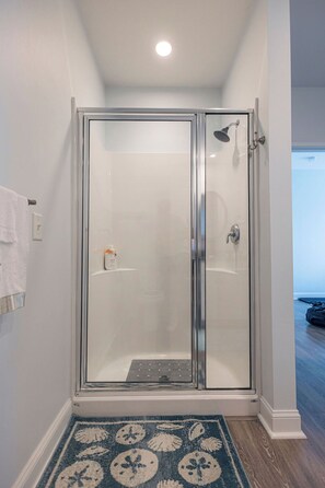 Bathroom - Breezy Beach Haven - 3rd story 1 bedroom condo w ac, laundry, deck, elevator. (Hampton)