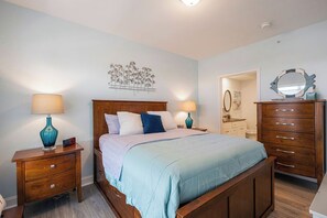 Room - Breezy Beach Haven - 3rd story 1 bedroom condo w ac, laundry, deck, elevator. (Hampton)